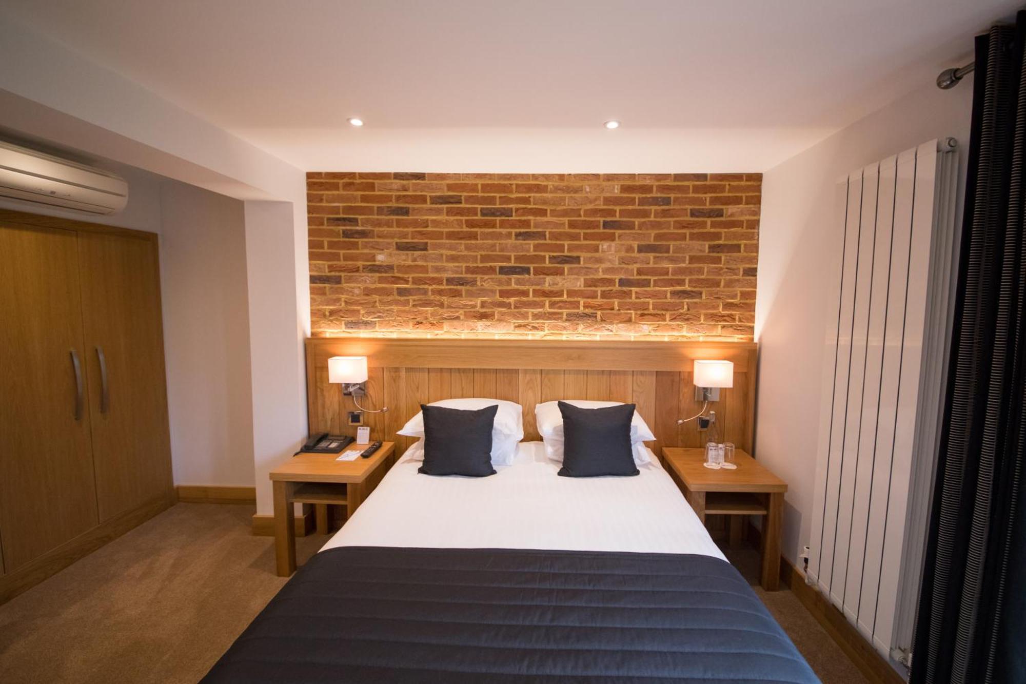 Tewinbury Farm Hotel Phòng bức ảnh