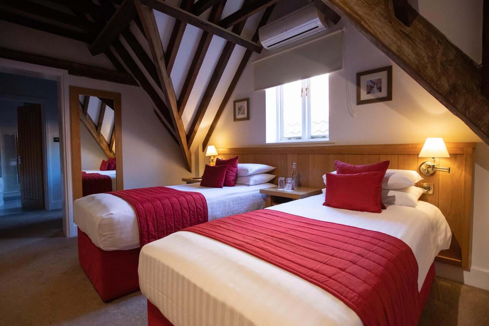 Tewinbury Farm Hotel Phòng bức ảnh